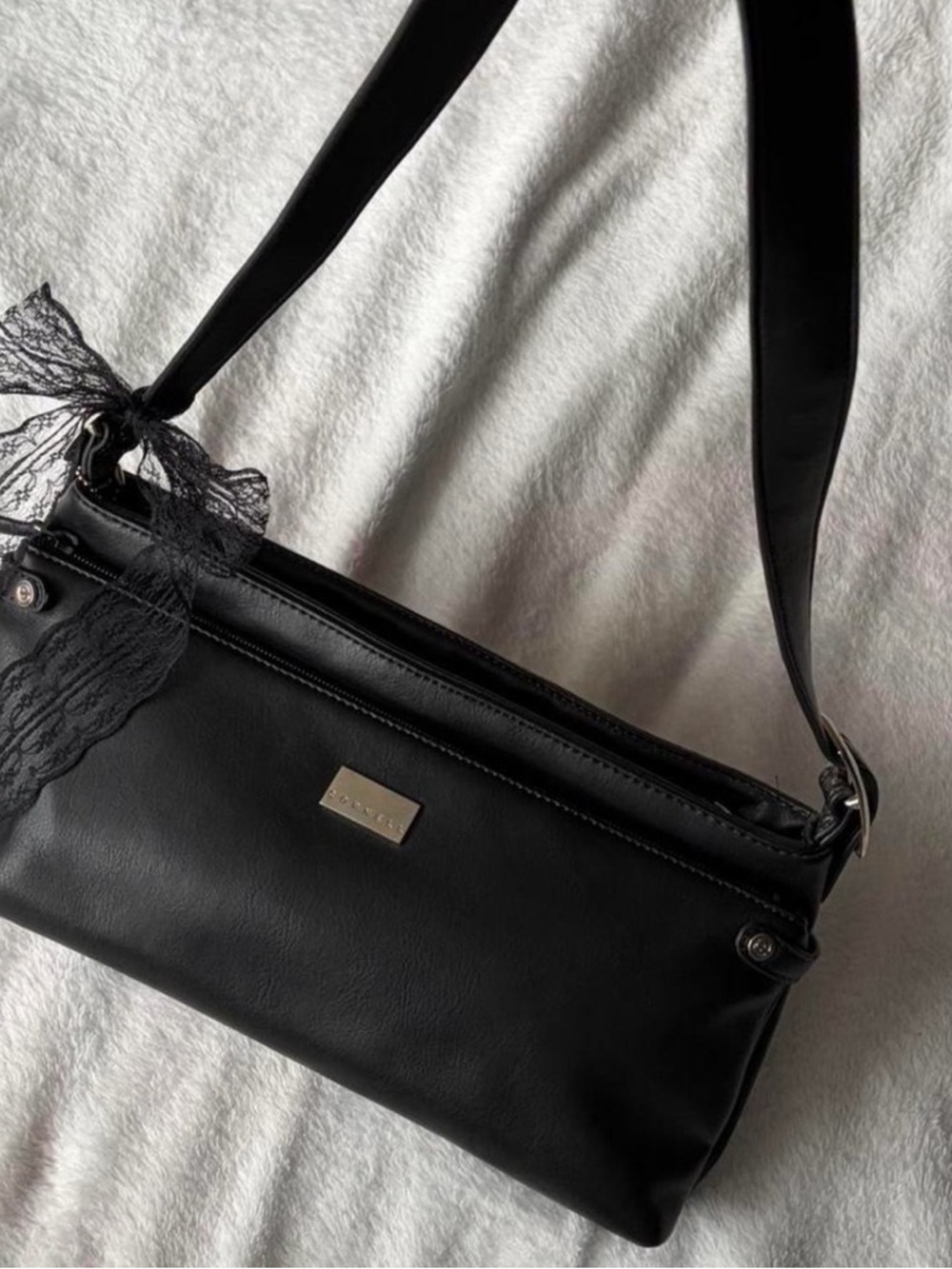 Cornell Black leather shoulder bag